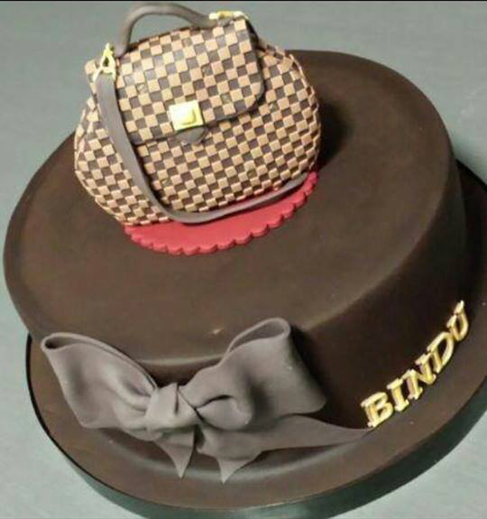 louis vuitton cake - Google Search  Louis vuitton cake, Cake designs  birthday, Chanel cupcakes